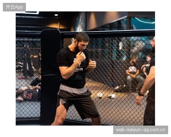 UFC队伍强化缠抱化解技术，防守稳定性全面提升